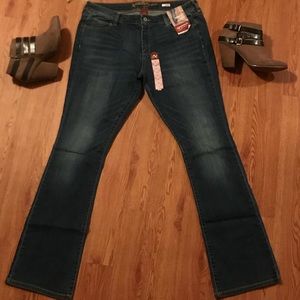 Arizona Perfect Boot Jeans